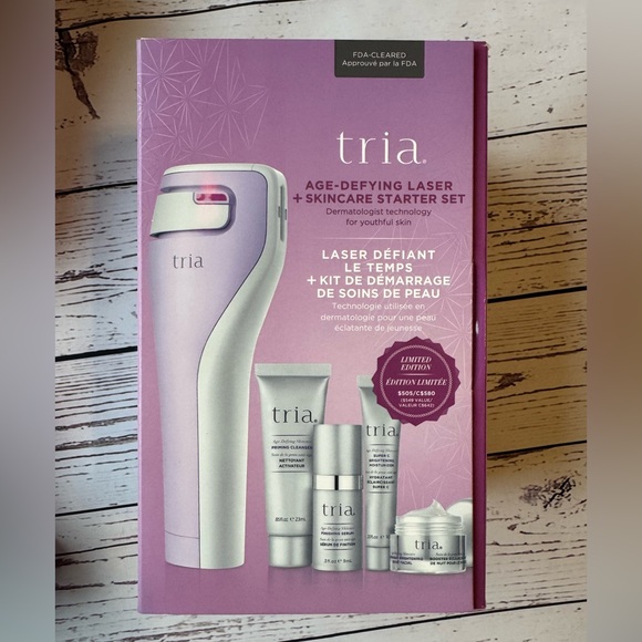 EUC Tria Age-Defying Laser,  Packaging & Accessories - No Skincare Starter Set - Picture 3 of 17